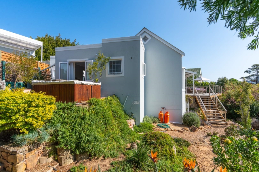2 Bedroom Property for Sale in Bokkemanskloof Western Cape